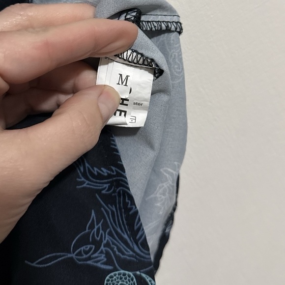 SHEIN Shirt Mens Medium Black Blue White Dragon Pattern Button Up Hawaiian - Picture 4 of 6